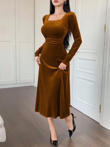 Brown Square Neck Mid-Length Dress